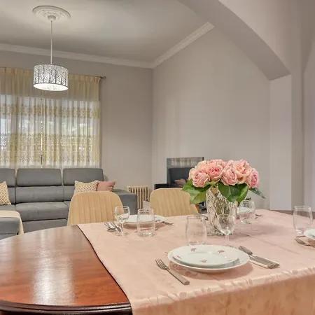 Rosa, A In Madeira *