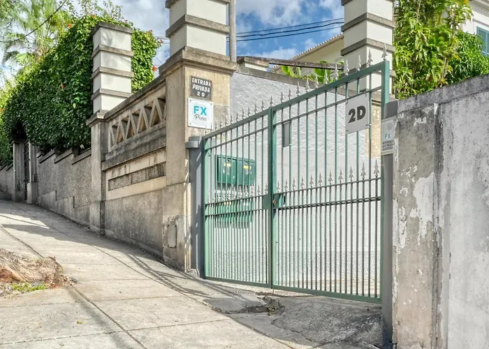 Rosa, A In Madeira Funchal (Madeira)