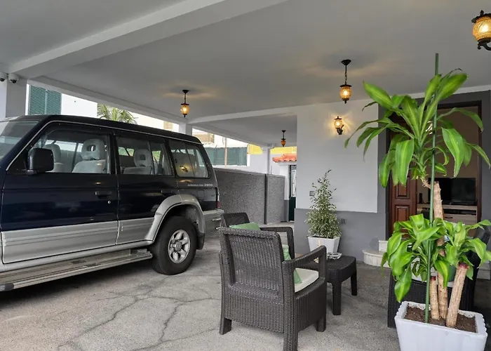 Rosa, A In Madeira Funchal (Madeira)