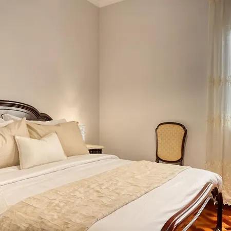 Rosa, A In Madeira * Фуншал