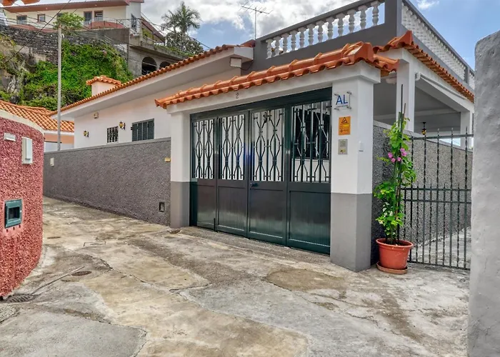 Rosa, A In Madeira *