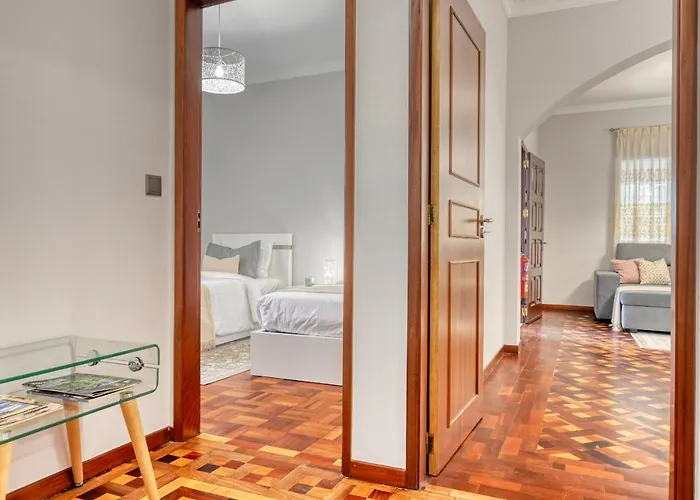 Rosa, A In Madeira Funchal (Madeira)