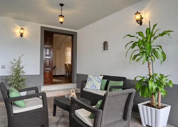 Rosa, A In Madeira * Funchal (Madeira)